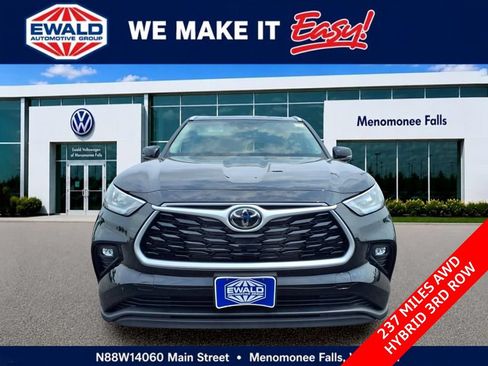 Used 2026 Toyota Highlander XLE AWD/4WD image 2