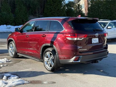 Used 2018 Toyota Highlander Limited image 7