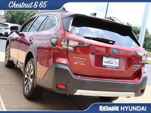 Used 2023 Subaru Outback Touring XT AWD/4WD image 4