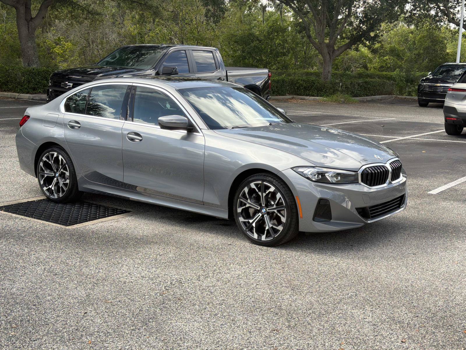 Certified 2026 BMW 330i Sedan RWD image 1