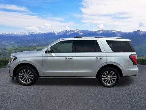 Used 2018 Ford Expedition Limited w/ Equipment Group 301A AWD/4WD image 2