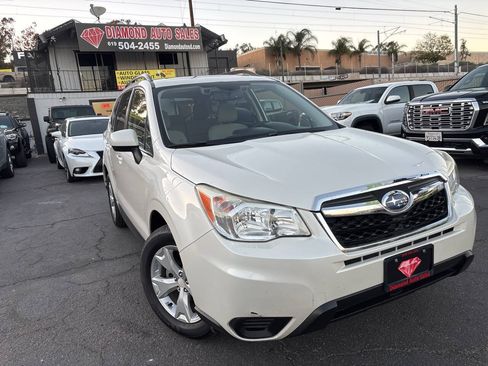Used 2015 Subaru Forester 2.5i Premium AWD/4WD image 2