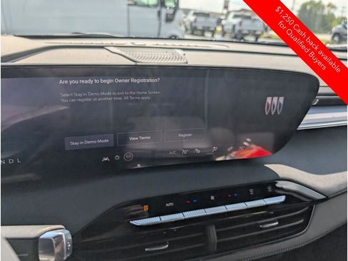 New 2026 Buick Enclave Sport Touring w/ Power Package FWD image 22