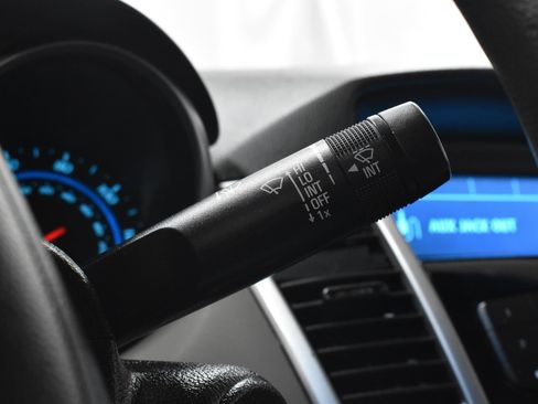 Used 2015 Chevrolet Cruze LT image 12