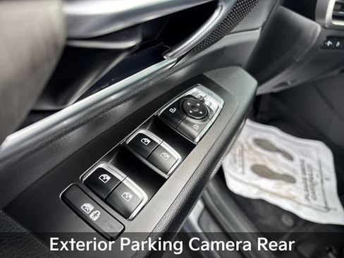 Used 2024 Kia Telluride EX w/ EX Captain's Chair Package AWD/4WD image 15