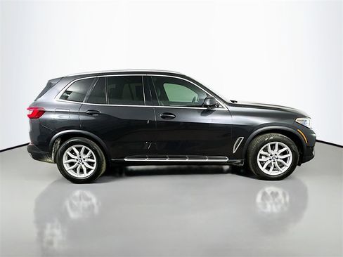 Used 2023 BMW X5 xDrive40i w/ Executive Package image 7