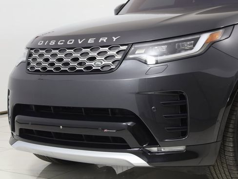Used 2023 Land Rover Discovery Metropolitan Edition image 58