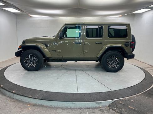New 2026 Jeep Wrangler Unlimited Sahara w/ Safety Group AWD/4WD image 2