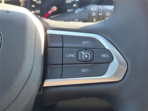 New 2026 Jeep Compass Latitude image 31