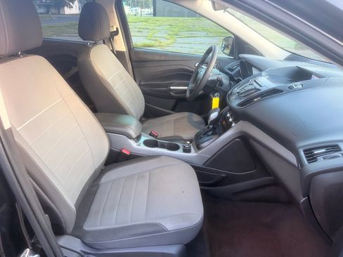 Used 2015 Ford Escape SE FWD image 10
