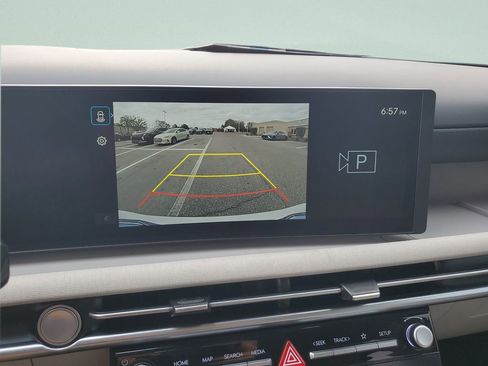 Certified 2025 Hyundai Tucson SEL image 17