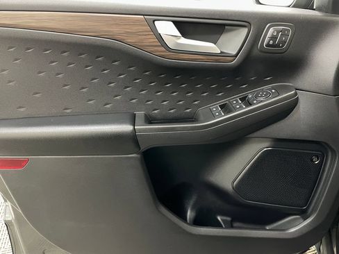 Used 2020 Ford Escape Titanium w/ Titanium Premium Package 2.0 AWD/4WD image 26