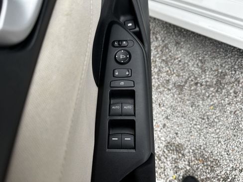 Certified 2017 Honda Civic EX-T image 9
