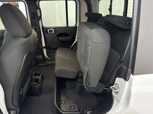 New 2026 Jeep Gladiator Mojave image 6