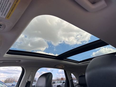 Used 2016 Ford Edge Titanium w/ Equipment Group 302A image 5