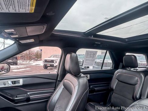 Used 2022 Ford Explorer ST-Line image 11