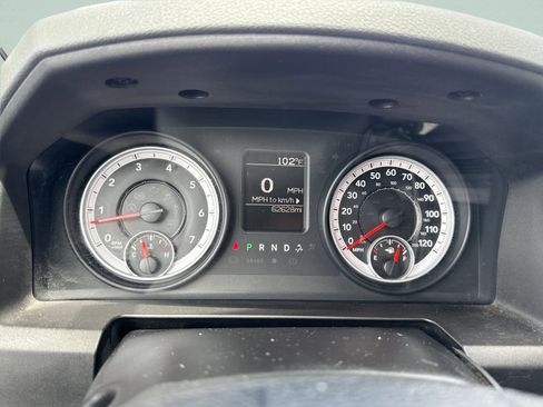 Used 2013 RAM 1500 Express RWD image 42