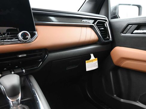 New 2025 GMC Canyon AT4 w/ Nightfall Edition image 21