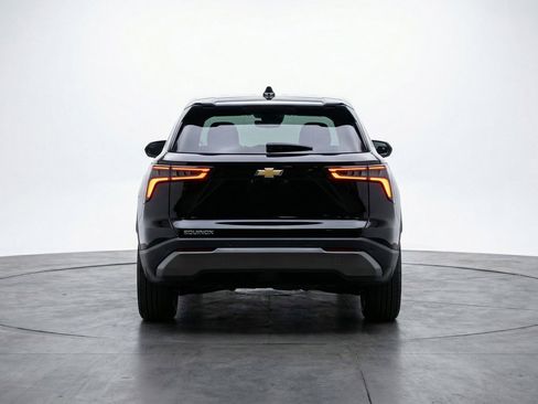 Used 2025 Chevrolet Equinox LT image 7