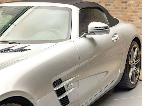 Used 2012 Mercedes-Benz SLS AMG Roadster image 27