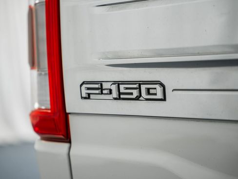 Used 2023 Ford F150 Limited image 9