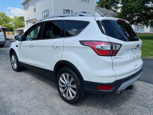 Used 2017 Ford Escape Titanium AWD/4WD image 4