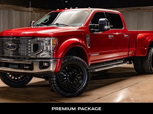 Used 2022 Ford F450 XLT w/ XLT Premium Package image 5