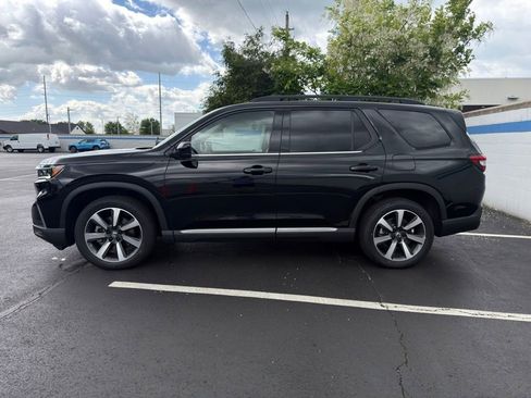 Certified 2023 Honda Pilot Elite image 2