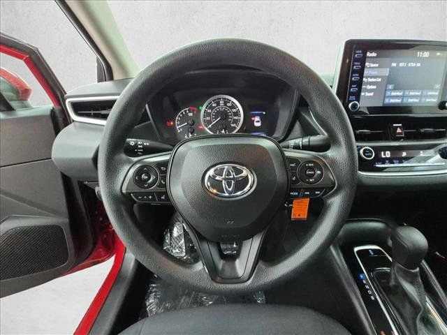 Used 2020 Toyota Corolla LE FWD image 28
