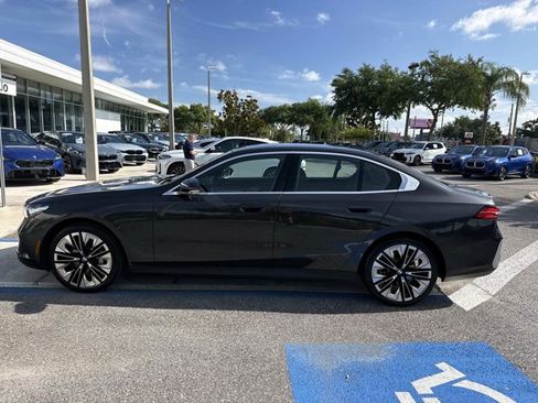 Used 2025 BMW 530i RWD image 6