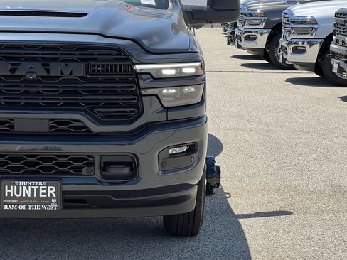 New 2026 RAM 3500 Laramie AWD/4WD image 13
