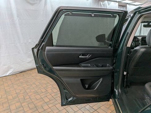 Used 2025 Nissan Pathfinder SL w/ SL Premium Package AWD/4WD image 21
