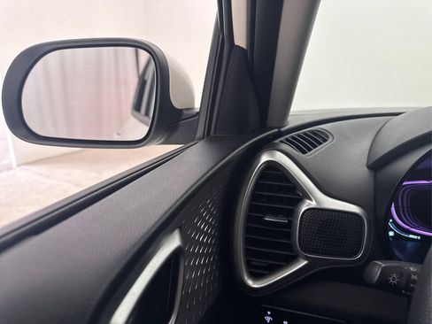 Used 2023 Kia Soul LX FWD image 35