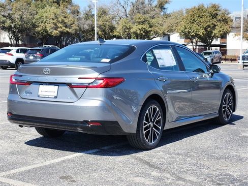 New 2026 Toyota Camry XLE image 4