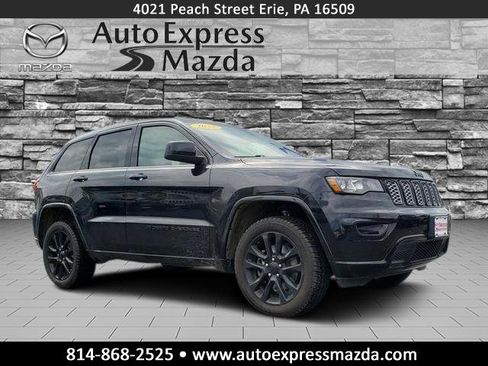 Used 2022 Jeep Grand Cherokee Laredo X AWD/4WD image 1