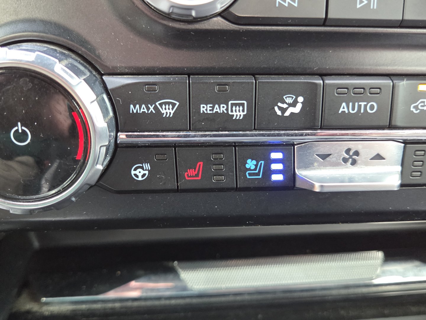 Used 2024 Ford F250 Lariat w/ Lariat Ultimate Package AWD/4WD image 8