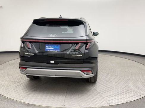 Certified 2025 Hyundai Tucson SEL AWD/4WD image 3