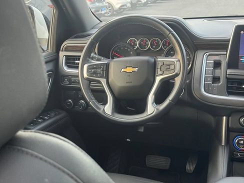 Used 2021 Chevrolet Suburban LT w/ Rear Media and Nav Package RWD image 24