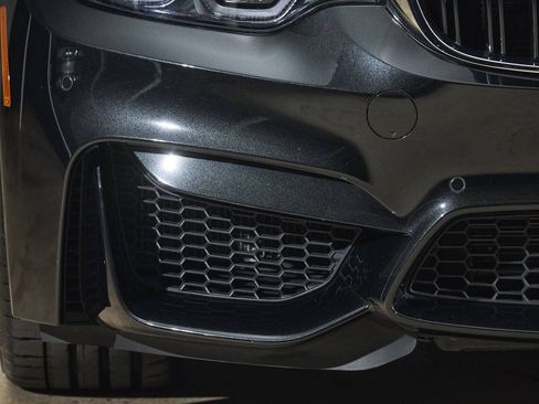 Used 2018 BMW M3 RWD image 11