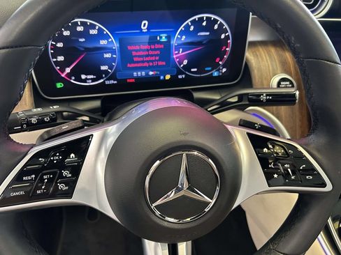 Used 2025 Mercedes-Benz GLC 300 image 21