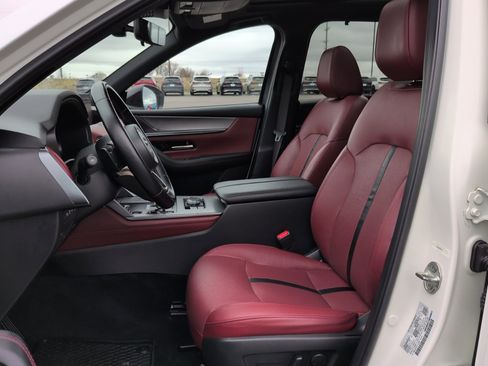 Certified 2025 MAZDA CX-70 Plug-In Hybrid w/ Premium Plus image 11