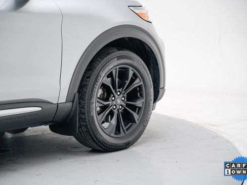 Used 2022 Ford Explorer Limited w/ Equipment Group 301A image 25