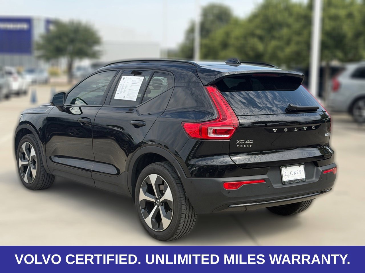 Certified 2026 Volvo XC40 B5 Plus AWD/4WD image 7