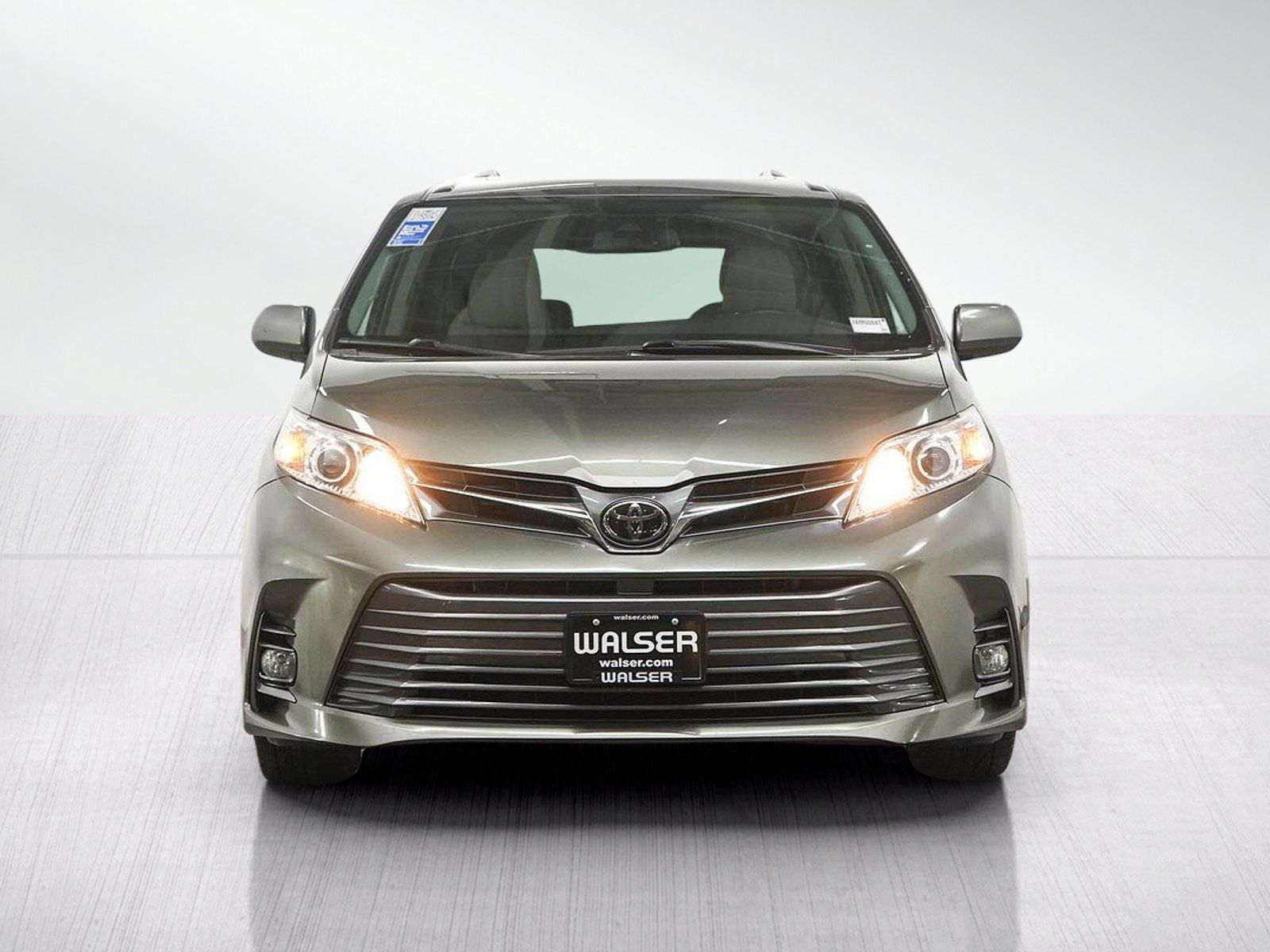 Used 2019 Toyota Sienna XLE Premium w/ Outdoor Package AWD/4WD image 8