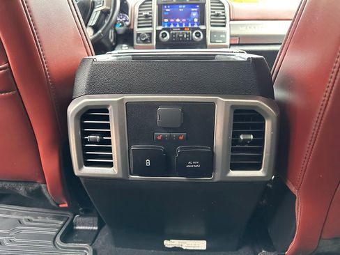 Used 2021 Ford F350 Platinum w/ Tremor Off-Road Package image 17