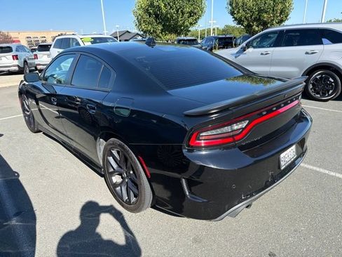Used 2022 Dodge Charger R/T w/ Blacktop Package RWD image 2
