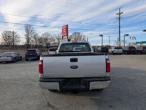 Used 2010 Ford F250 Lariat image 8