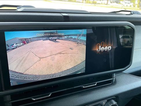 Used 2024 Jeep Wrangler Willys image 24