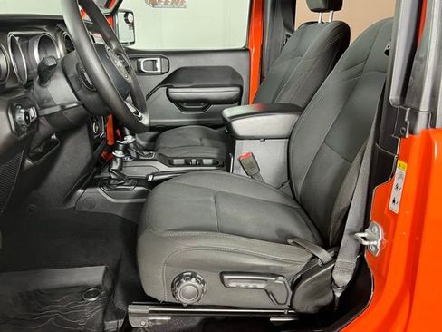 Used 2018 Jeep Wrangler Sport image 21