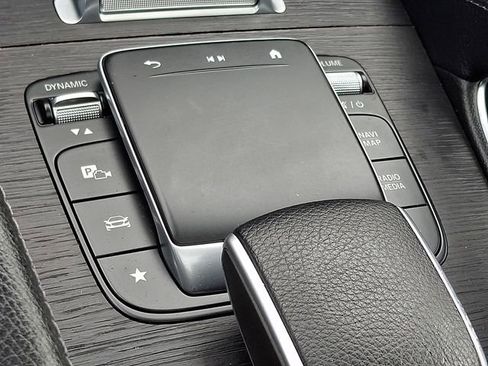 Used 2024 Mercedes-Benz GLE 350 4MATIC image 23